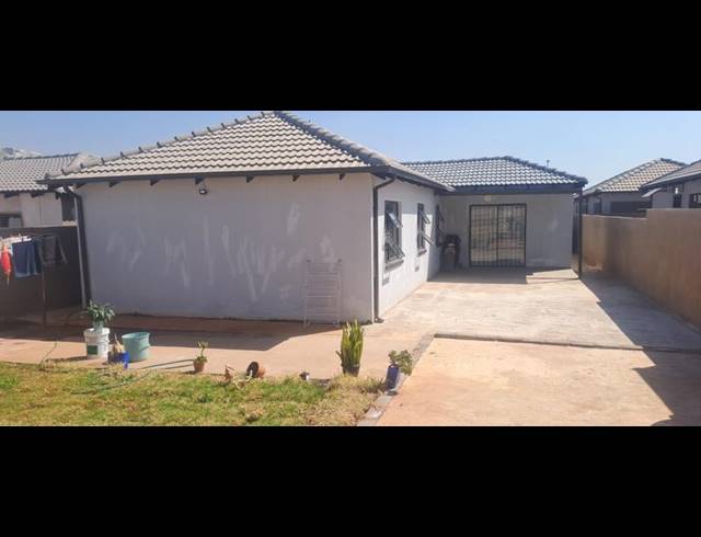 3 BEDROOM PROPERTY TO RENT IN DAWN PARK